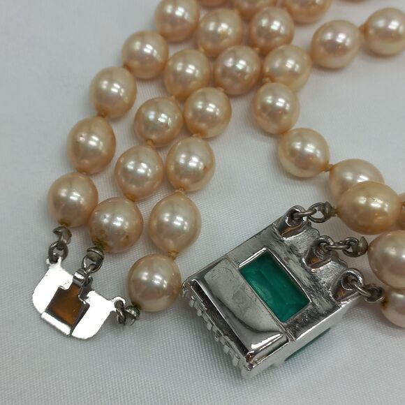 VENDOME & Crown Trifari Vintage Glamour Girl Faux Pearl Necklace Earrings Runway - Picture 9 of 9